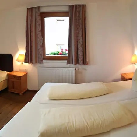 Gaestehaus Vier Jahreszeiten Appartement Mayrhofen