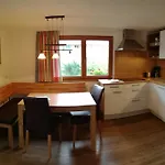 아파트 Gaestehaus Vier Jahreszeiten *